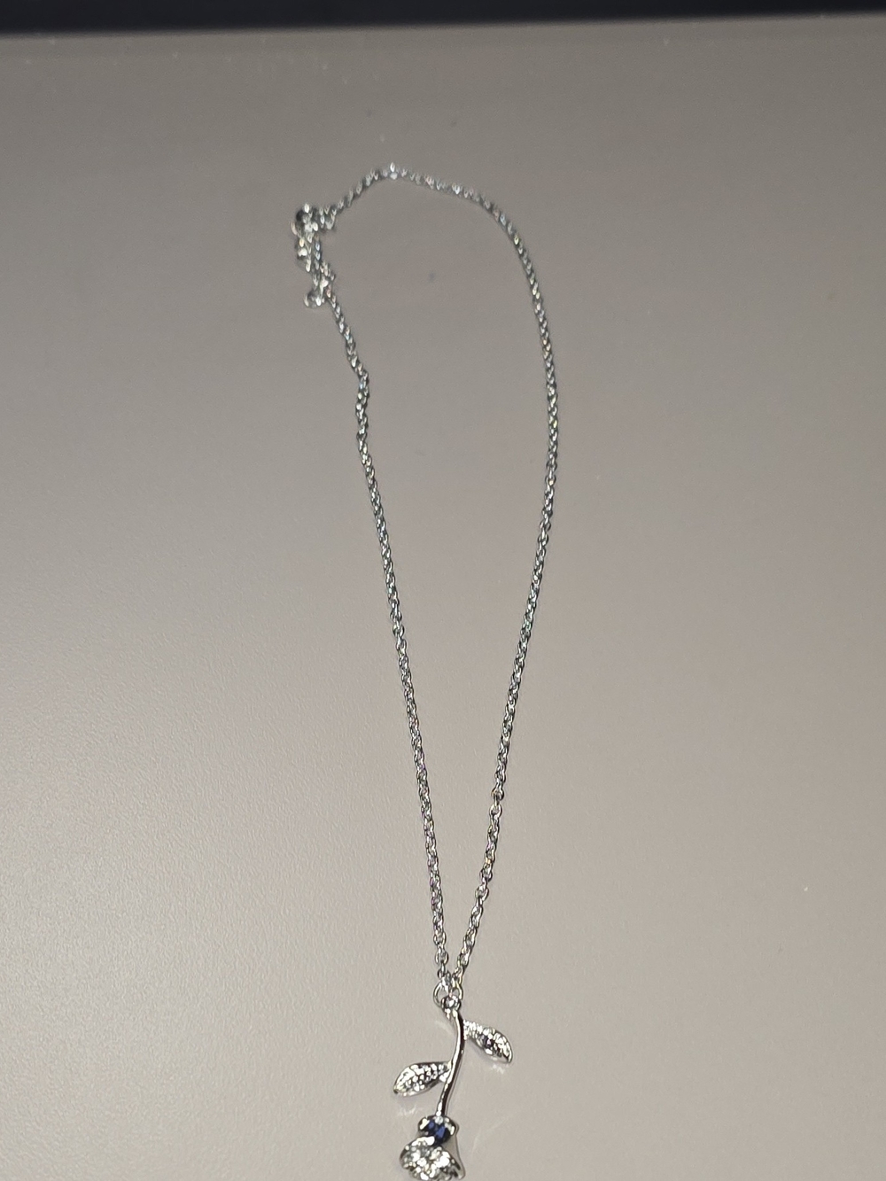 NWOT Silver Tone Rose Flower Charm Pendant Necklace Adjustable Lobster Clasp